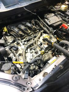 Photo of a motor inside and engine bay swapped - Engine swaps in Kenner