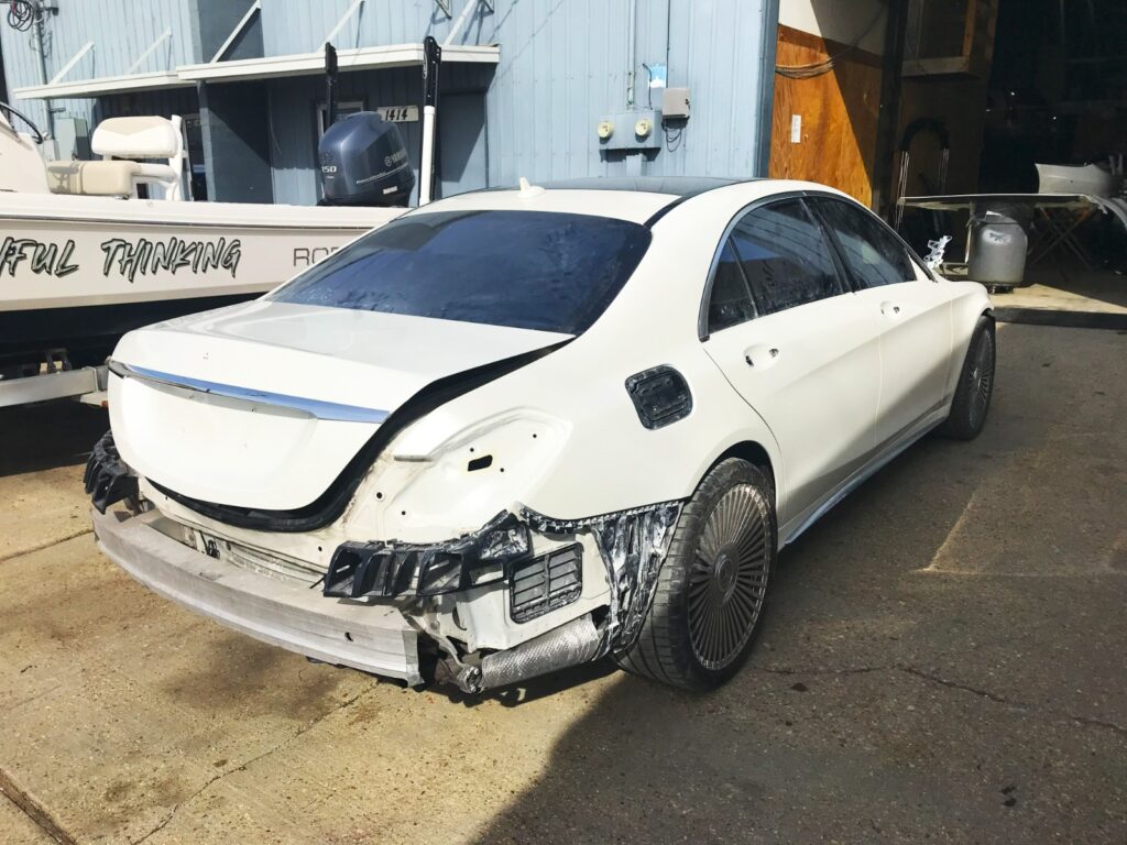 Top 5 Benefits of Choosing Professional Body Work After a Collision - automotive service - armadillo automotive new orleans