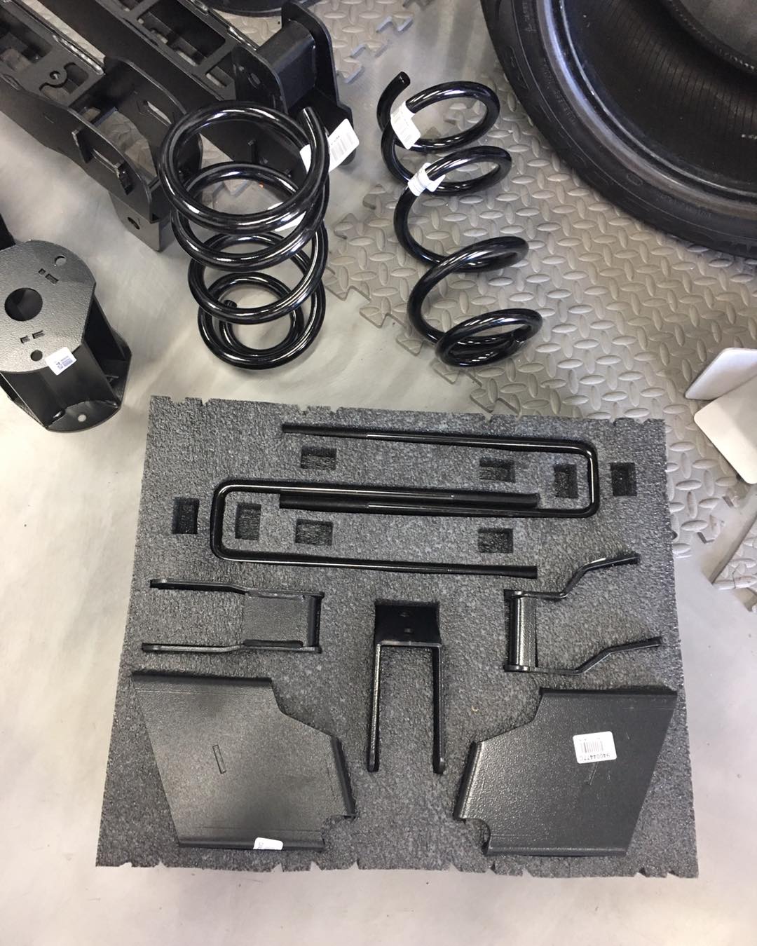 armadillo automotive - lift kit installation services in kenner